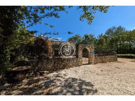 villa de luxe à vendre à nîmes : 520 000 € | 154m²