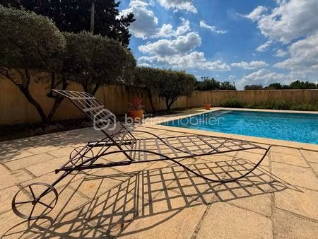 maison de 28 06 m² à aureille