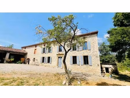 corps de ferme 7 pièce(s) 340 m2