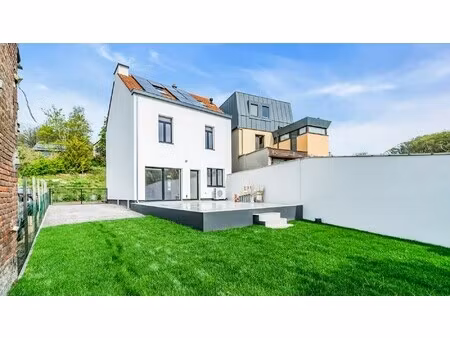 linden (grens kessel-lo) groot huis met grote tuin