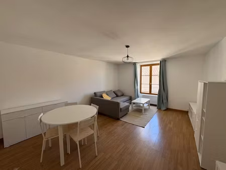 location appartement 2 pièces 50m² montmorillon 86500