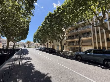 appartement t4 de 110 m2 dans un quartier le plus proche de la gare avec ascenseur et...