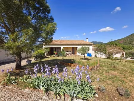 a vendre villa 4 chambres terrain 1500 m2
