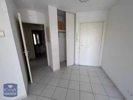 location appartement 2 pièces 48m² surgeres 17700