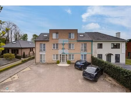 appartement te koop in bilzen-hoeselt met 2 slaapkamers