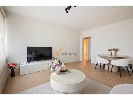 appartement te koop in schoten met 1 slaapkamer
