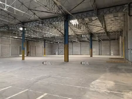 location entrepôt nimes 30000 8345m²