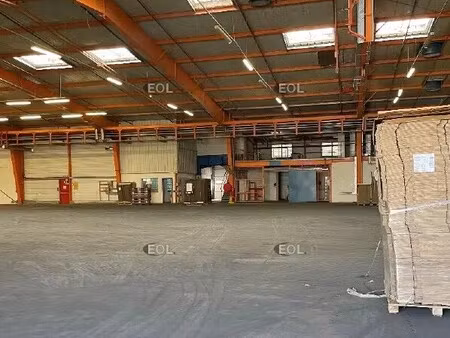 location entrepôt tarascon 13150 2789m²