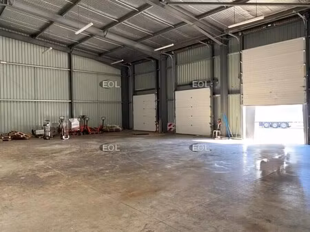 location local d’activités cheval blanc 84460 500m²