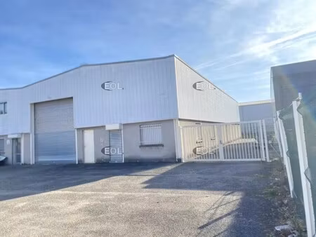 location local d’activités genas 69740 440m²