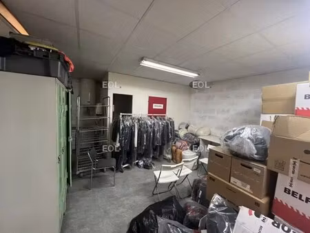 location local d’activités venissieux 69200 715m²