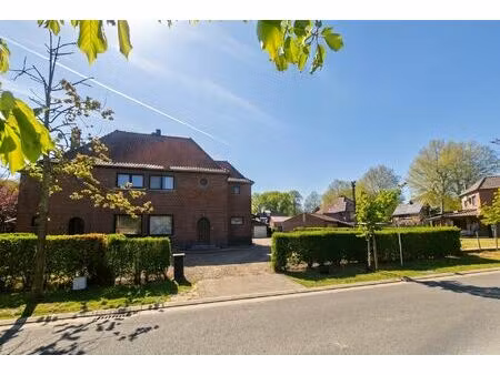 huis te koop in maasmechelen met 3 slaapkamers
