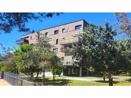 bordeaux lac - appartement t3 récent avec terrasse