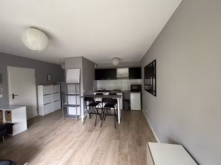 appartement bruges t2 meublé -terrasse 2 parking