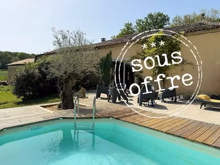 ancienne ferme rénovée avec piscine  vue dégagée et 6 6 hectares