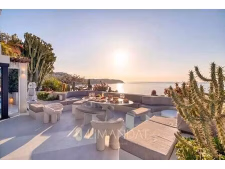 villa de 7 pièces de luxe en location roquebrune-cap-martin  provence-alpes-côte d'azur