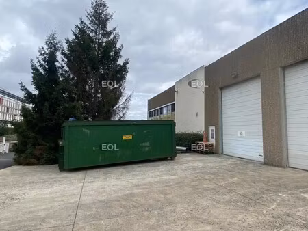 location entrepôt massy 91300 705m²