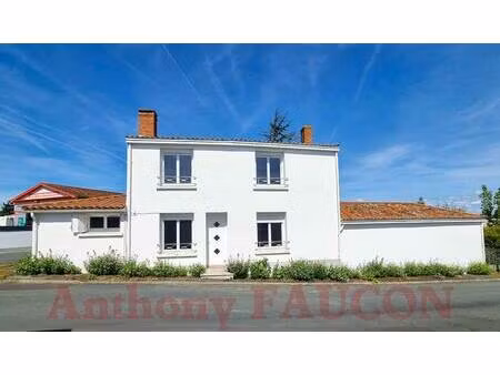 maison saint michel en l herm 3 pièce(s) 100 m2