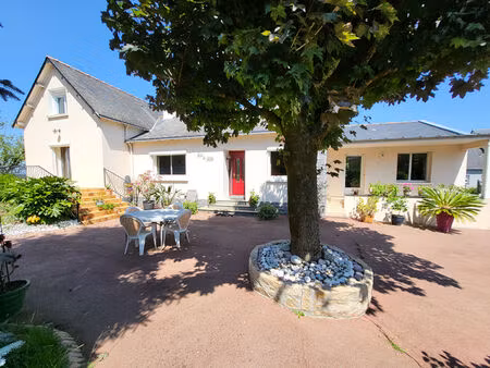 vente maison 8 pièces  190.00m²  marsac