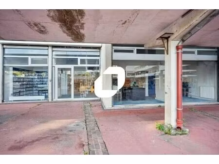 location commerce colombes 92700 211m²