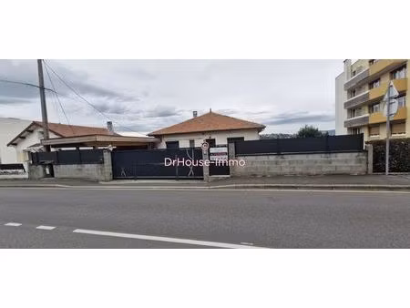 maison de ville f3 de 86m² avec terrasse carport à saint-genest-lerpt