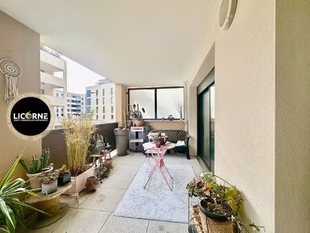 studio 30 m² avec terrasse