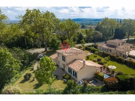 villa avec jardin et vue panoramique à cailhau