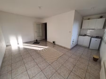 location appartement 1 pièce 26m² valenciennes 59300