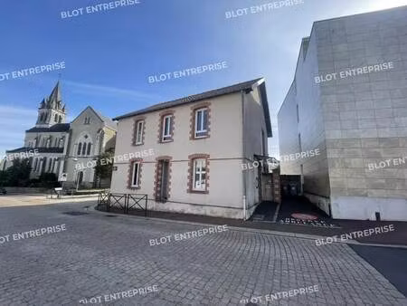 location bureaux 143 m²