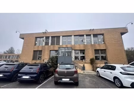 vente local d'activités 1 375 m²