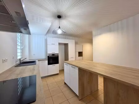 location appartement 3 pièces 72m² st denis 97400