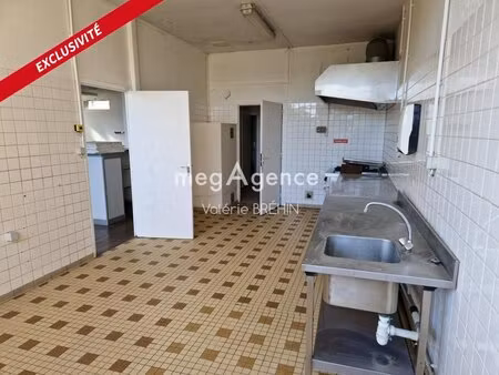 en vente fonds de commerce 342 m² – 116 667 € |bais
