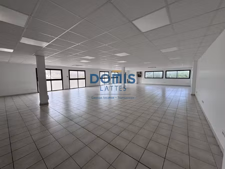 immeuble de bureaux ou habitation  lattes 800 m2