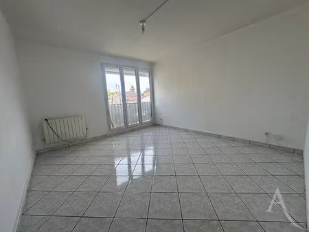 location appartement 3 pièces  64.17m²  rosny