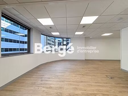 location bureaux 62 m²