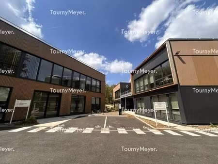 vente bureaux 1 070 m²