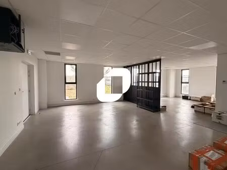 location local d’activités martillac 33650 172m²