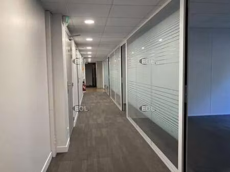 location bureaux 153 m²