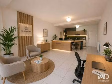 vente bureaux et commerces à bordeaux (33000) : à vendre / 75m² bordeaux