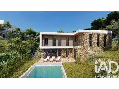 vente terrain à fréjus (83370) : à vendre / 594m² fréjus
