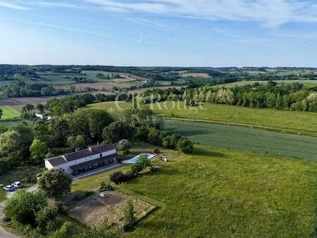 élégante maison en pierre de 3 chambres  un écrin de nature aux portes de marmande