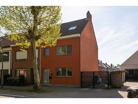 huis te koop in brasschaat met 3 slaapkamers