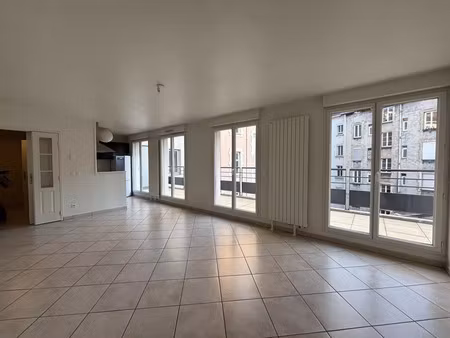 location appartement 3 pièces 64m2 grenoble 38000 - 950 € - surface privée