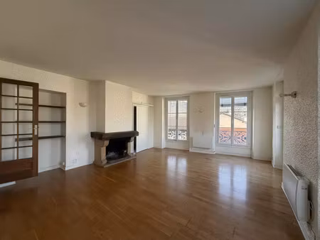 location appartement 4 pièces 95m2 grenoble 38000 - 1099 € - surface privée