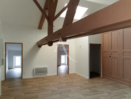 location appartement 3 pièces  79.00m²  villeneuve