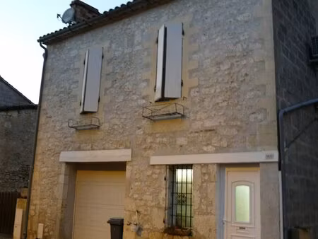 maison au c?ur d'un village proche beauville