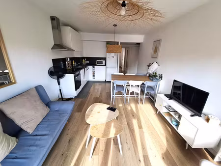 location appartement 1 pièces 67m2 marseille 5eme (13005) - 482 € - surface privée