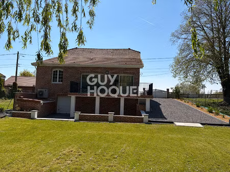 maison avec vue sur l'eau à vendre à peronne (80200).