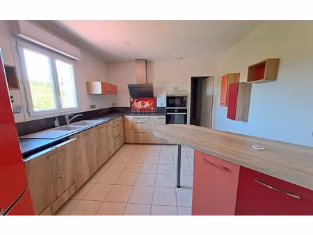 location maison  153.5 m² t-5 à pont-l'abbé-d'arnoult  1 350 €
