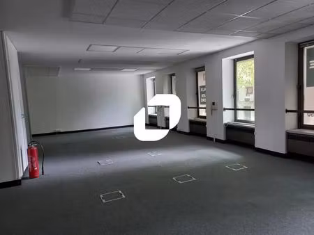 location bureaux 292 m²